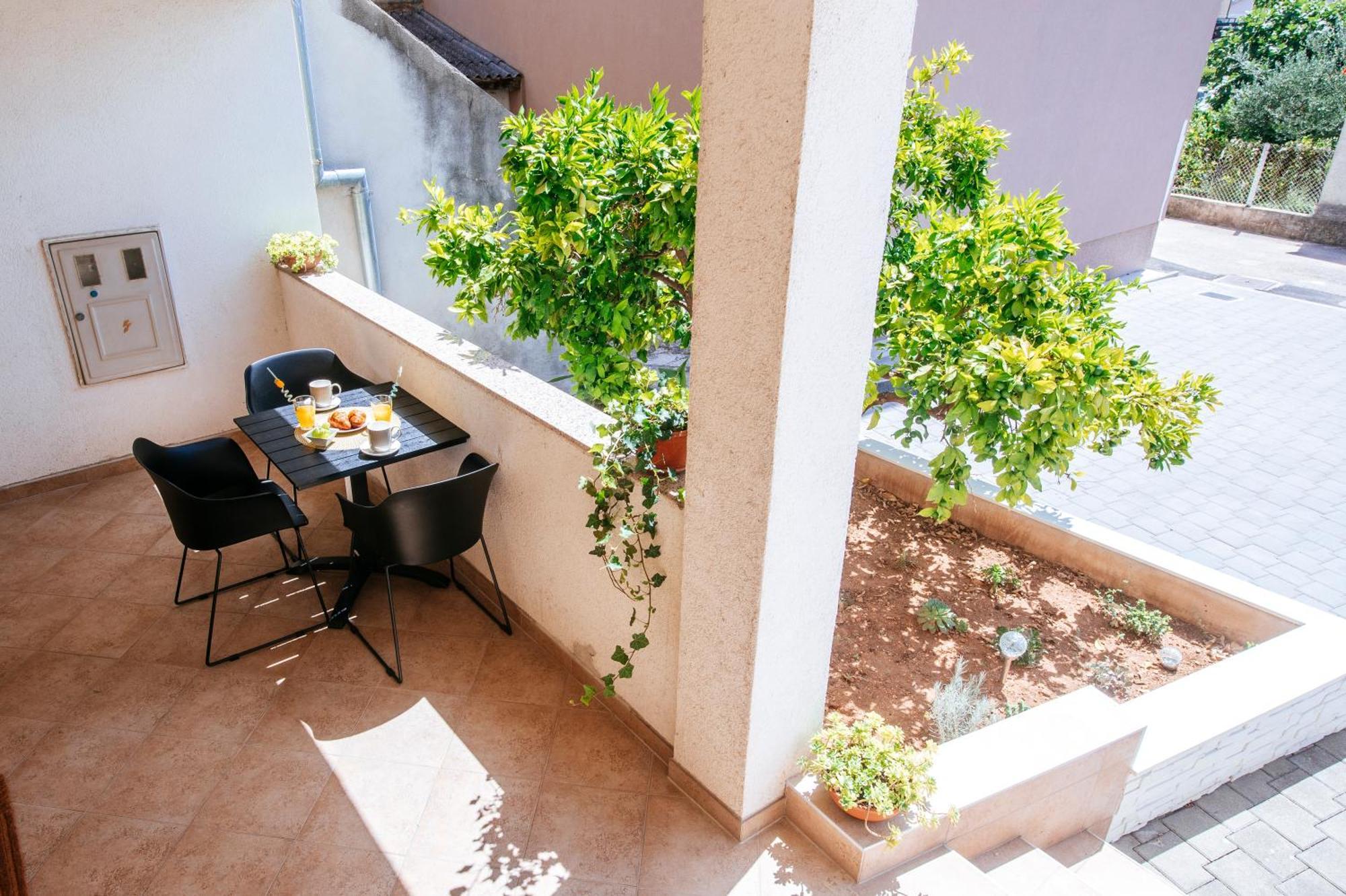 Apartment Vacay Zadar With Terrace And Parking Bagian luar foto